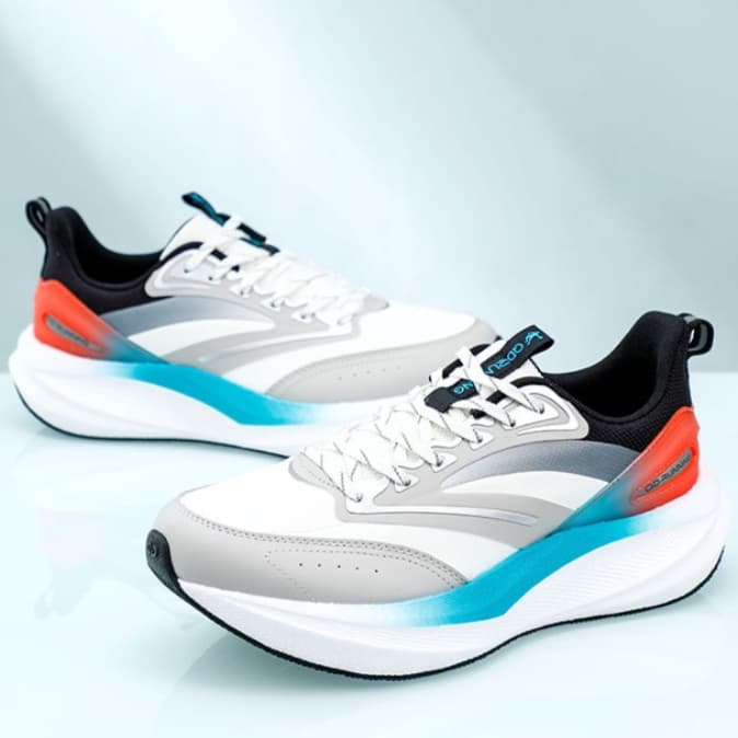ランニングシューズ 疾駆（しっく）ターボ クッション ランナー