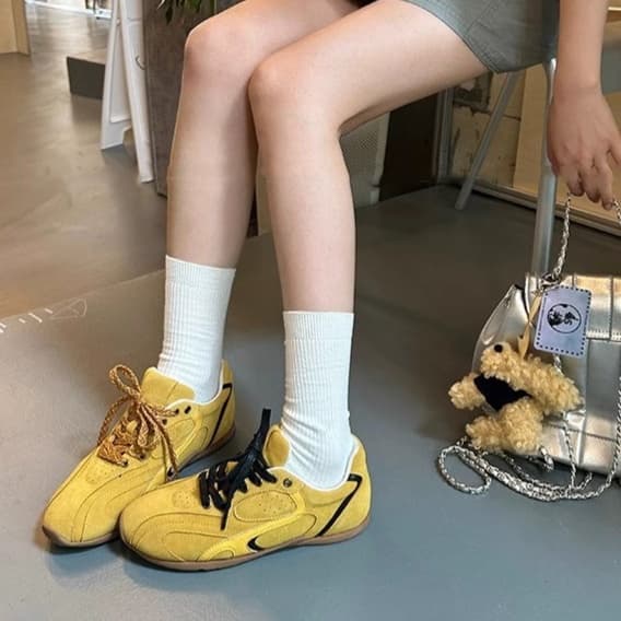 ランニングシューズ ふわもこ厚底スポーツスニーカー