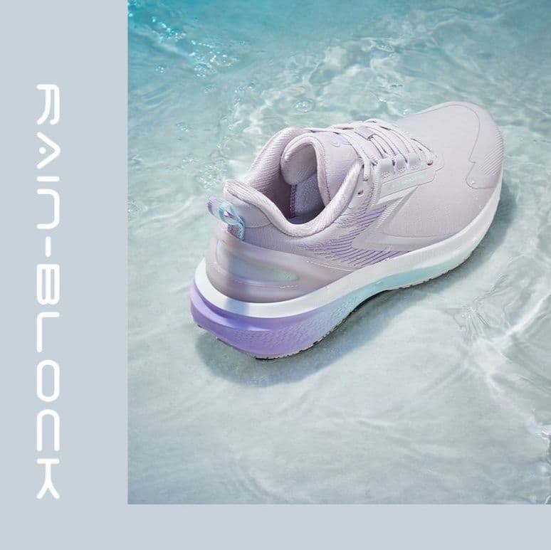ランニングシューズ 雲影（うんえい）軽量クッション ランナー