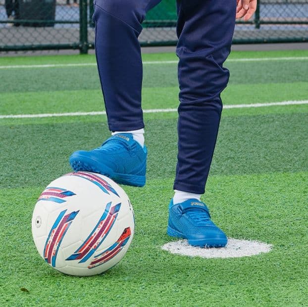 ランニングシューズ ランニングシューズ かるがるジャンプ　お子様用通気靴