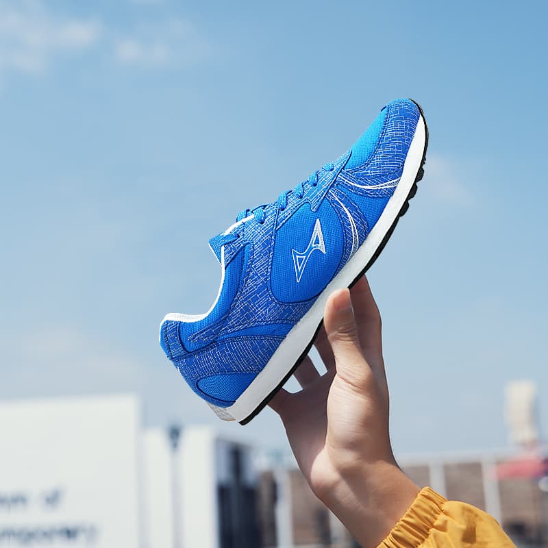 ランニングシューズ 軽快スピードランナー