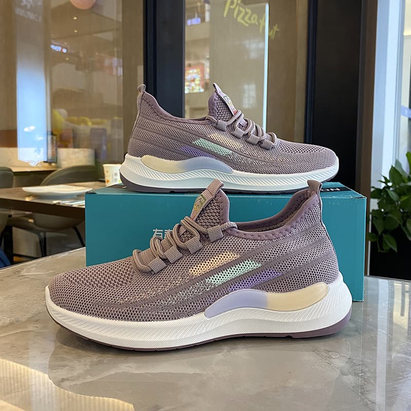 メッシュ軽量波紋ランニングシューズ
