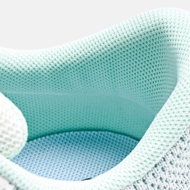 ランニングシューズ 軽量通気メッシュスポーツシューズ