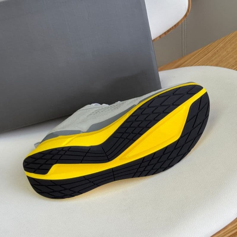ランニングシューズ 軽量プレミアムランナー