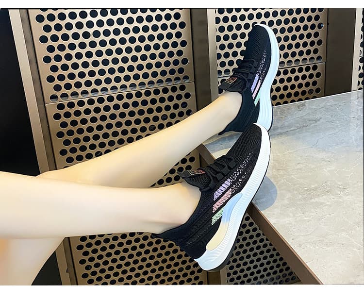 メッシュ軽量波紋ランニングシューズ